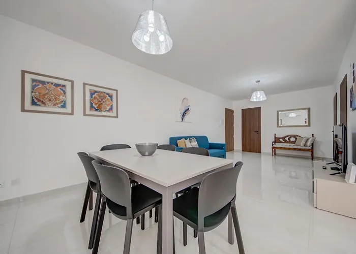 Prime Close To Malta Beaches By 360 Estates * Mellieħa