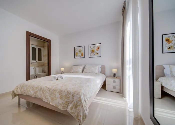 Prime Close To Malta Beaches By 360 Estates *