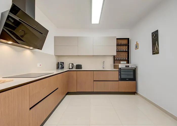 Prime Close To Malta Beaches By 360 Estates