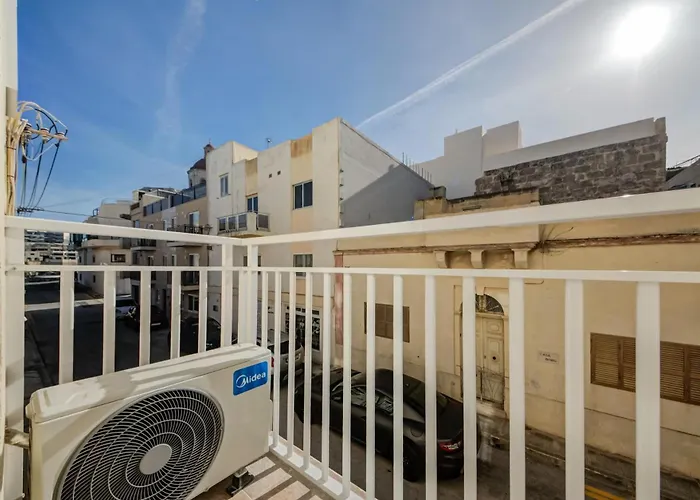 Prime Close To Malta Beaches By 360 Estates メーリッハ